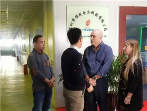 以色列客户来访深圳顶成工厂